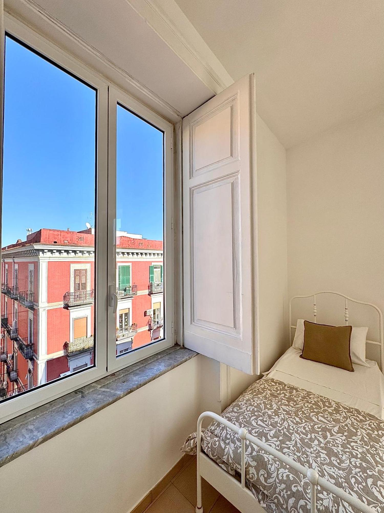 Galasso Apartments Napoli Bagian luar foto