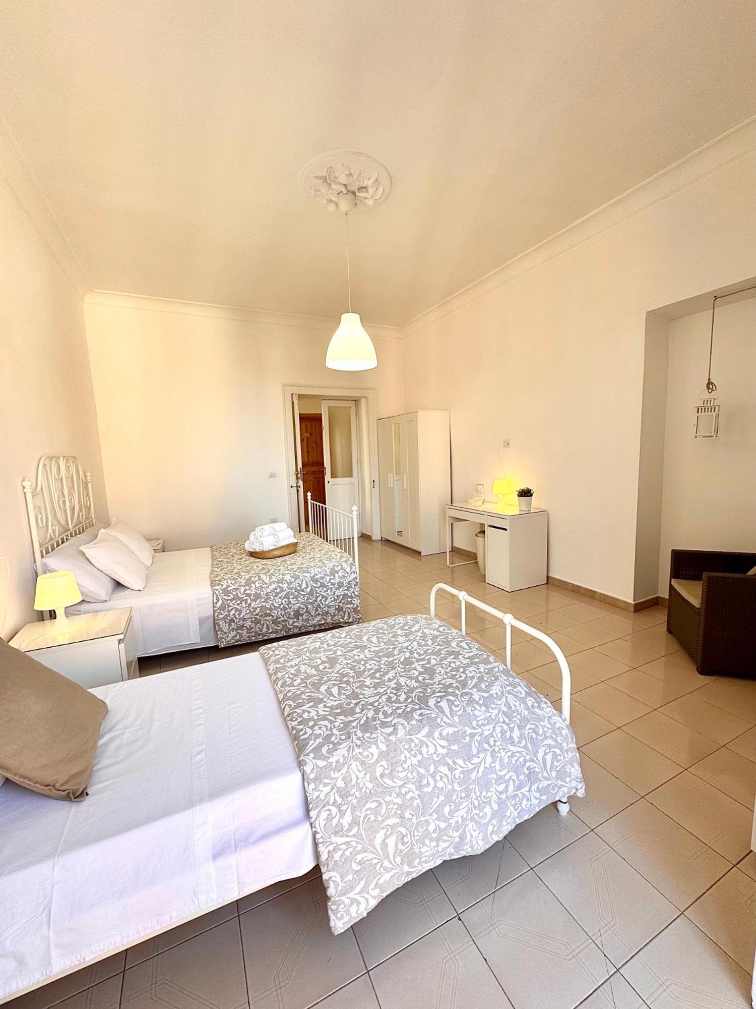 Galasso Apartments Napoli Bagian luar foto