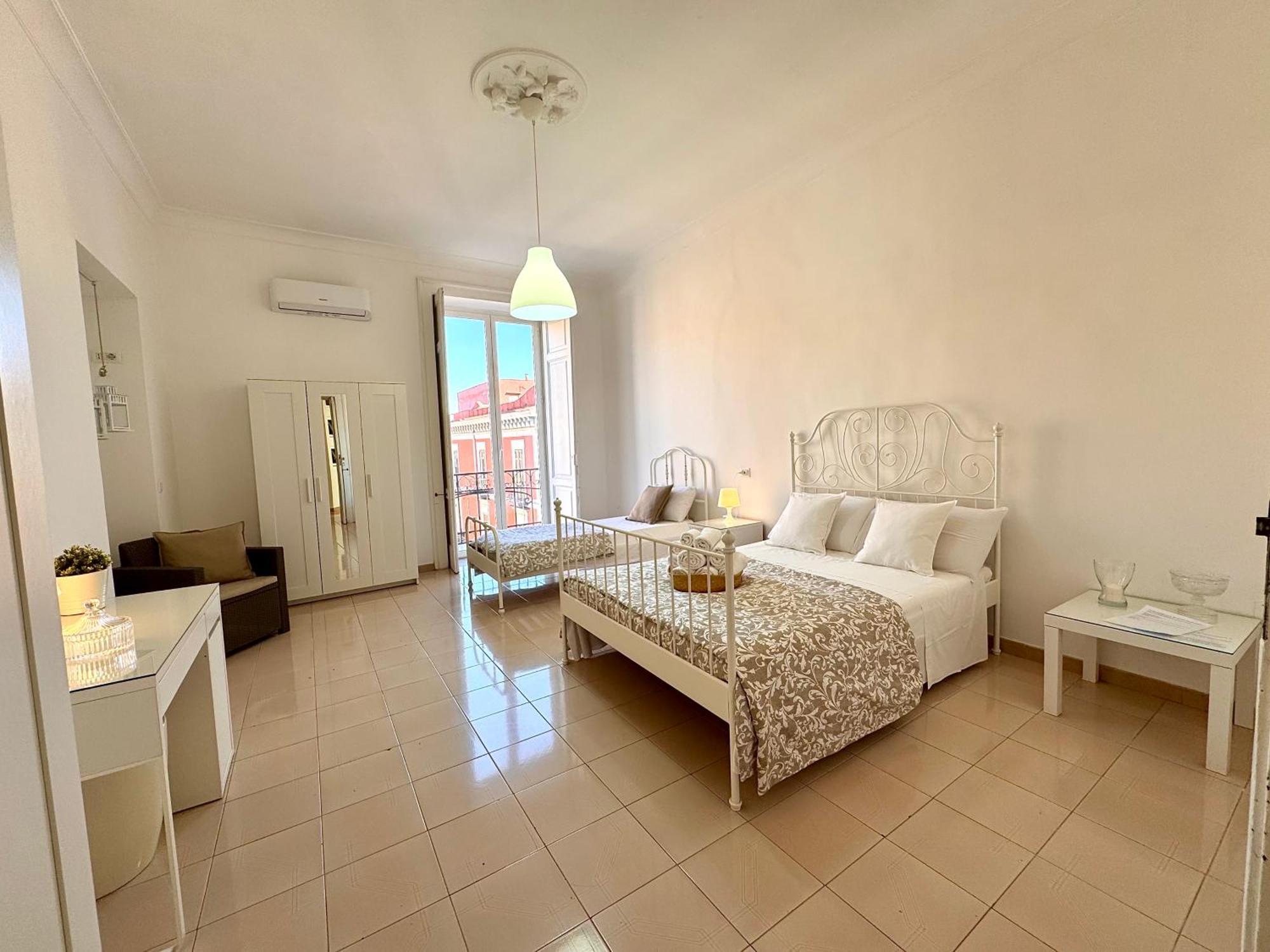 Galasso Apartments Napoli Bagian luar foto