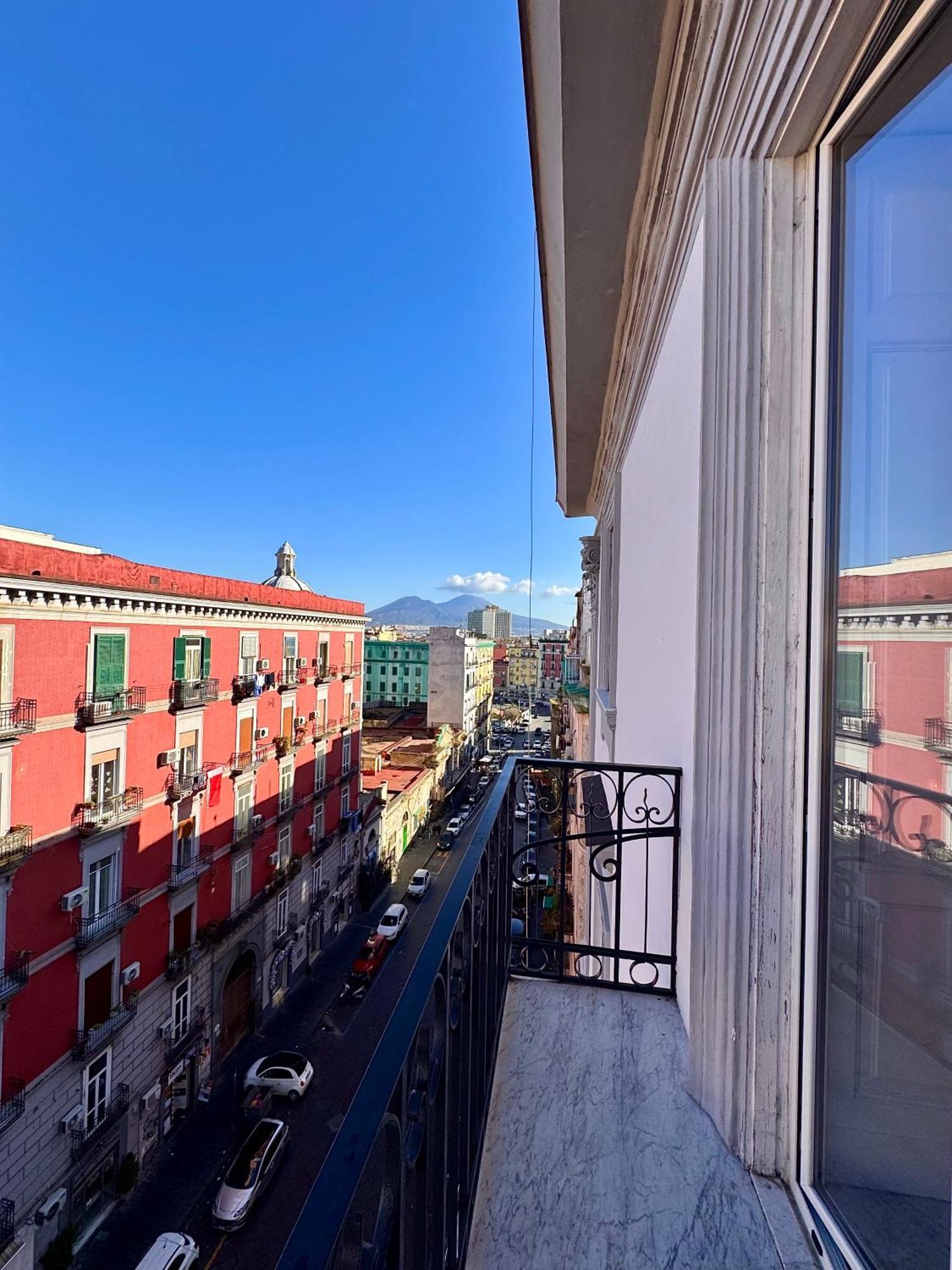 Galasso Apartments Napoli Bagian luar foto
