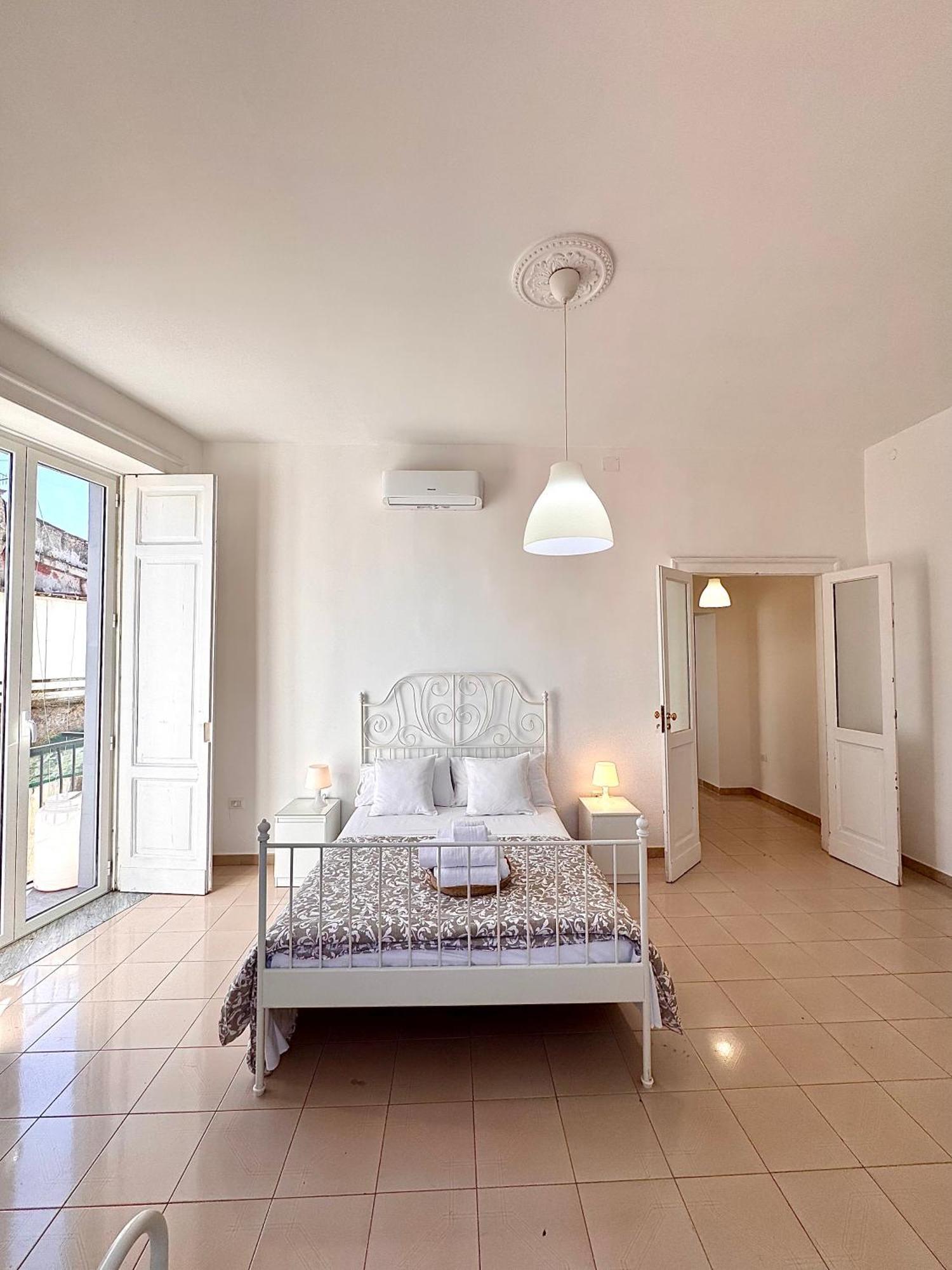 Galasso Apartments Napoli Bagian luar foto